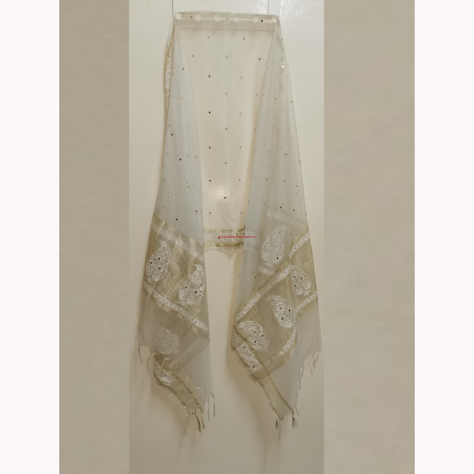cat-off-white-organza-dupatta.png