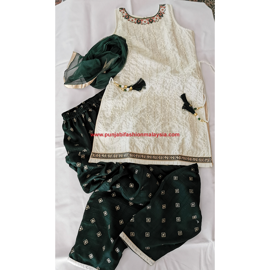 girls-cream-34-c.png